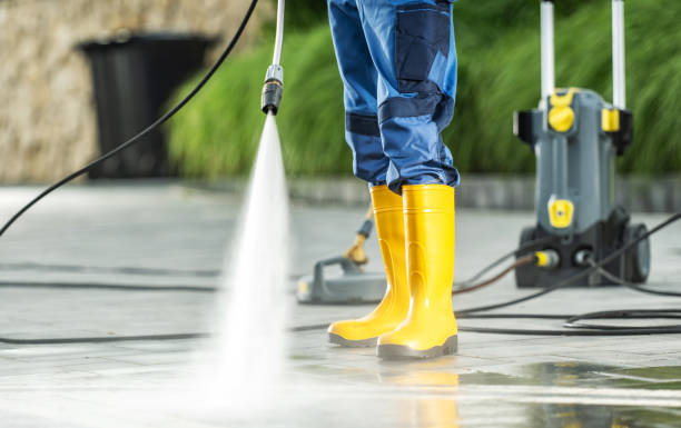Best Deck Pressure Washing  in Excelsior Springs, MO
